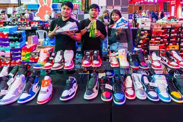 Sneaker Con SEA sellers