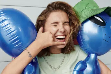 actress-millie-bobby-brown-pandora-collab-design-jewellery-charm-earring-teen