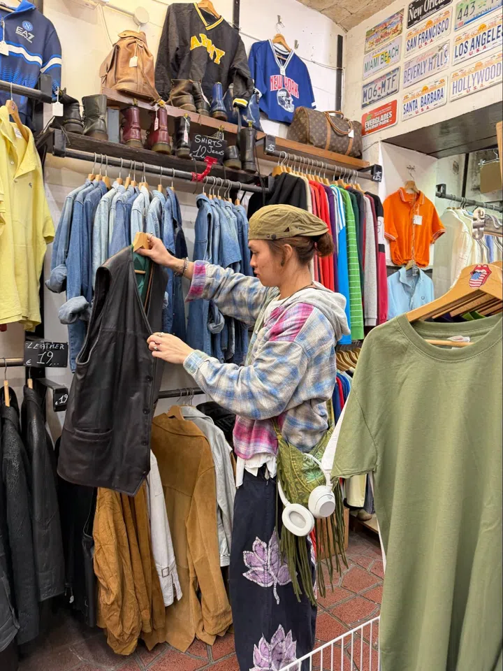 Takara House Singapore vintage thrift store