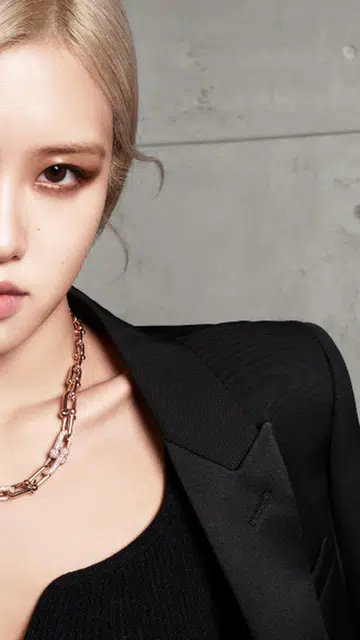 rose tiffany hardwear campaign