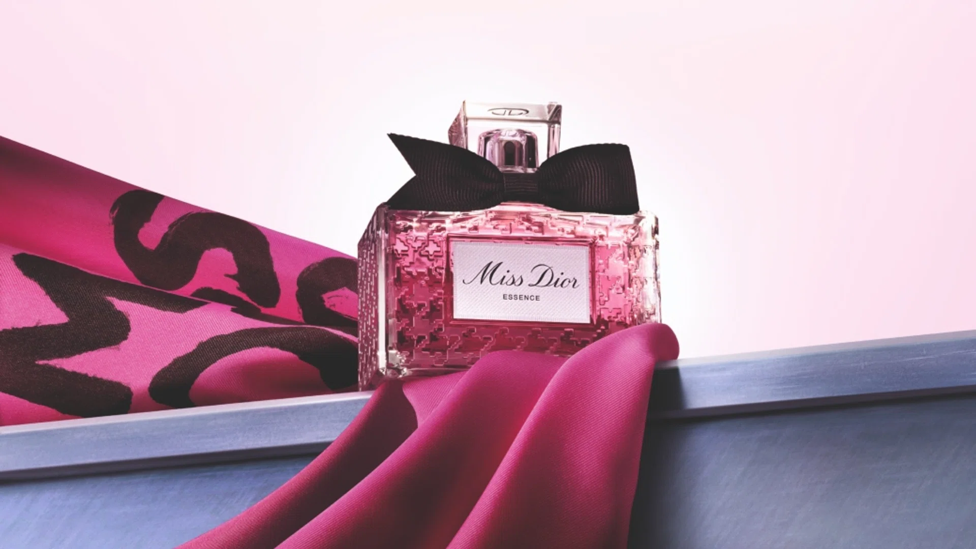 Miss Dior Essence Perfume