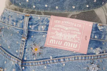 miu miu levi's