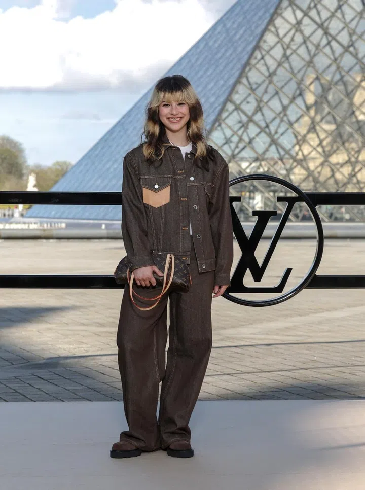 alysa liu louis vuitton paris fashion week 2026
