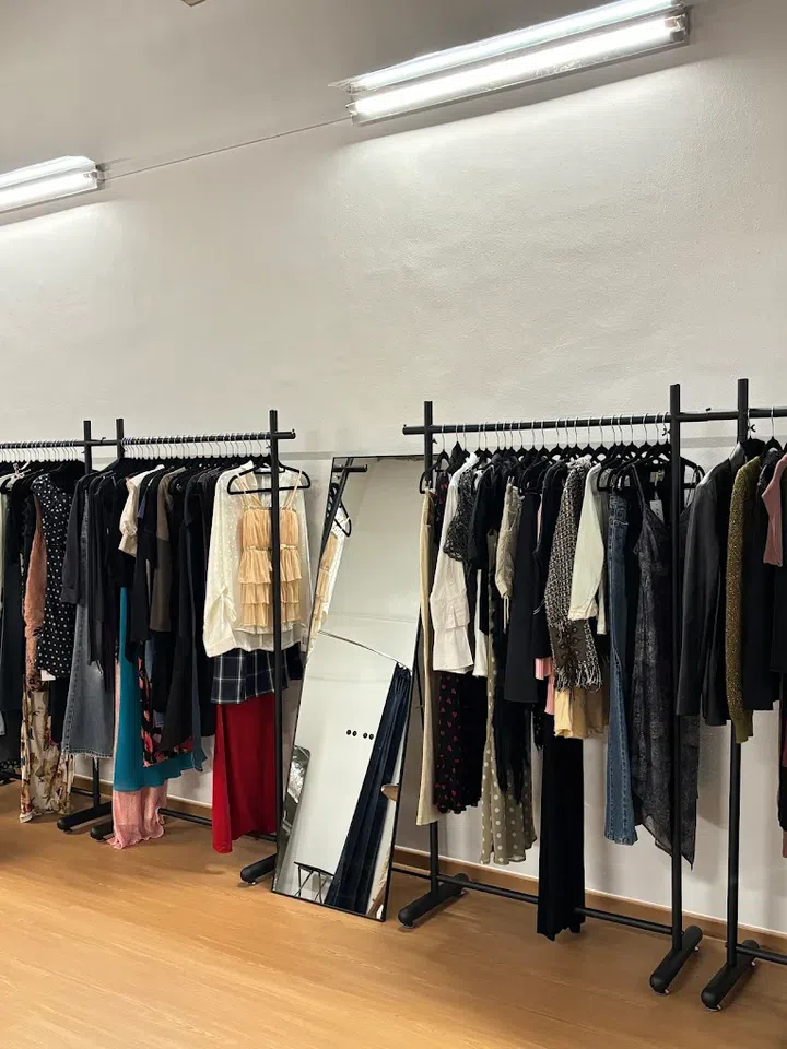 Best Thrift Shops And Vintage Fashion Stores In Singapore