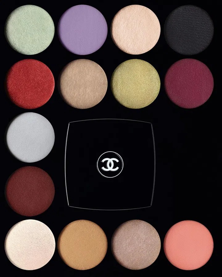 CHANEL mono eyeshadow palette Ombre Essentielle