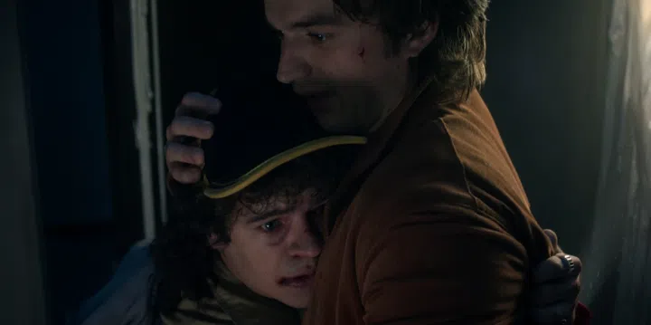 Stranger Things Season 5 Sneak Peek Gatten Matarazzo Joe Keery