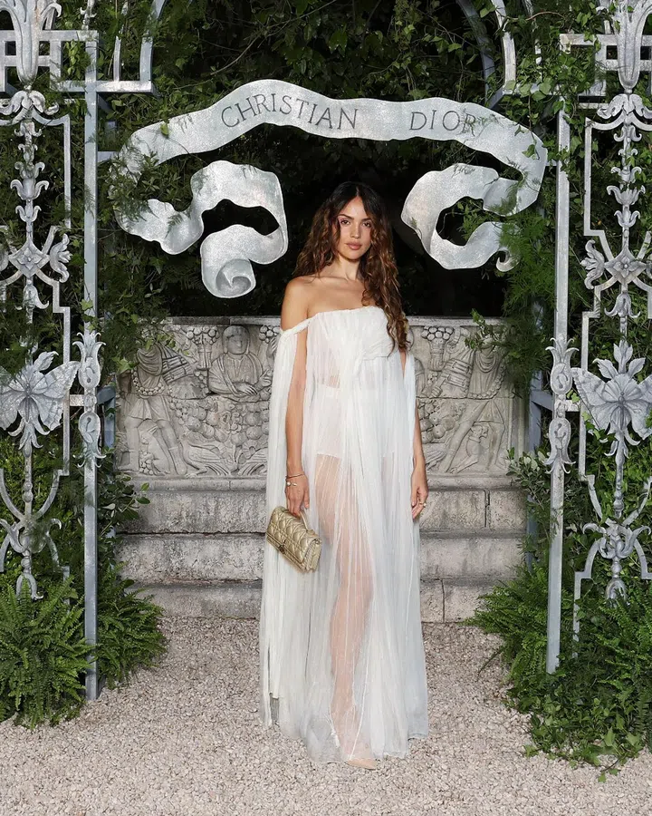 EIZA GONZALEZ DIOR CRUISE SHOW 2026