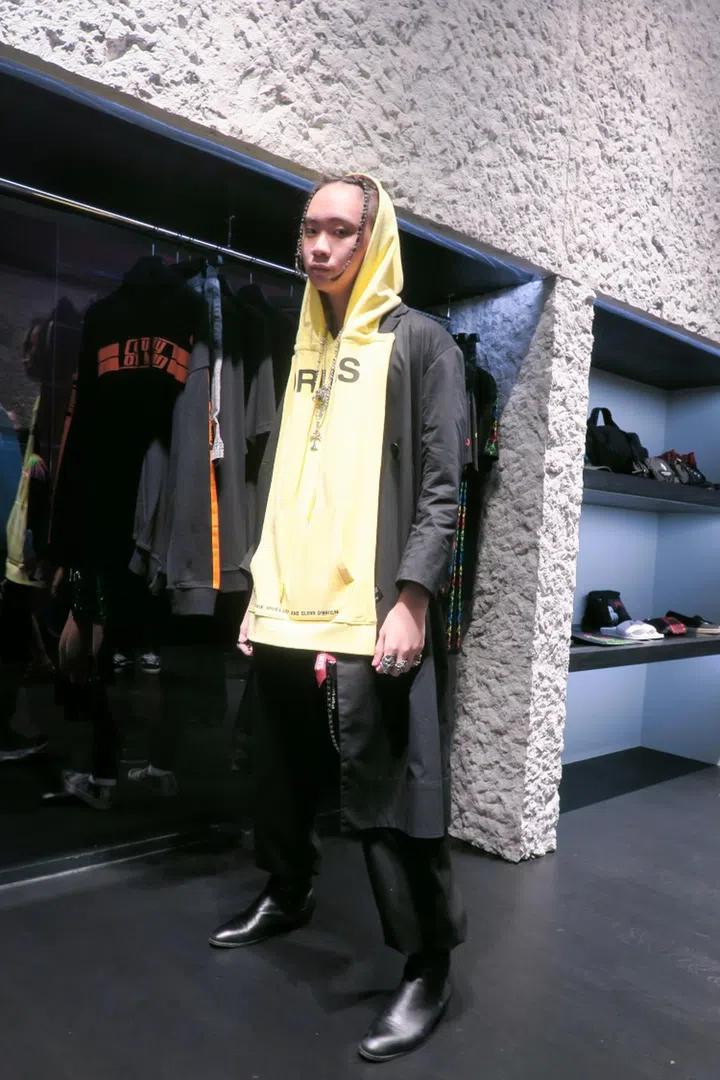 Meet The Stylish Folks At The Marcelo Burlon County Of Milan Store ...