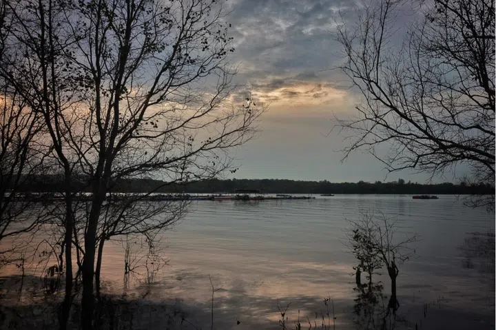 sunrise in singapore