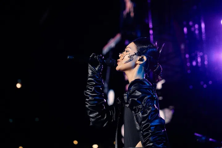 jasmine sokko coldplay