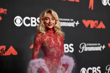 Sabrina Carpenter VMAs 2025 outfit