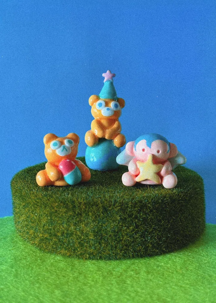 Jaey Sim Rabbitfolder Creations