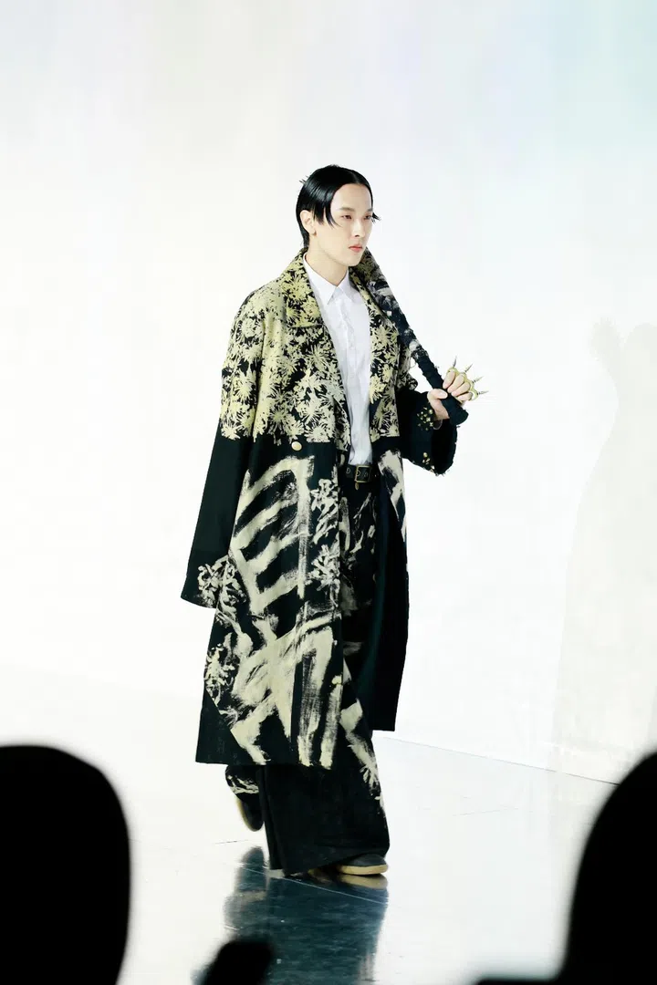 Kimberly Aw -- RUN WILD for lasalle college of the arts graduate fashion show