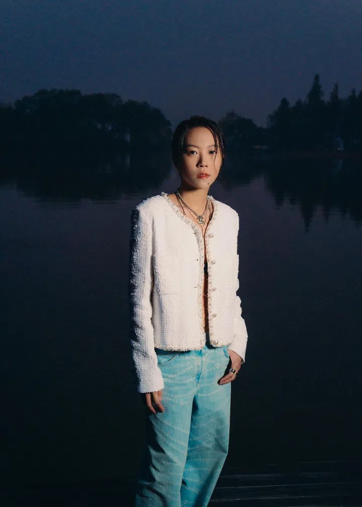 chanel metiers d'art 2024/2025 hangzhou show leah dou ambassador