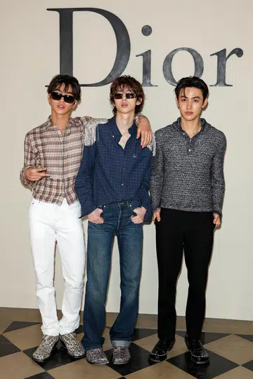 cortis keonho juhoon seunghyeon dior mens spring summer 2027 show paris
