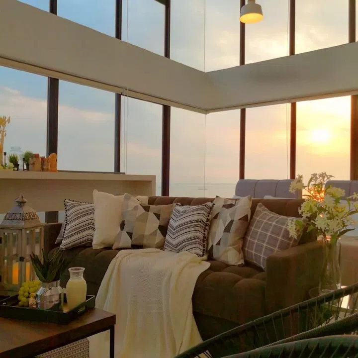 Unbeatable Seaview Sunrise Suite.