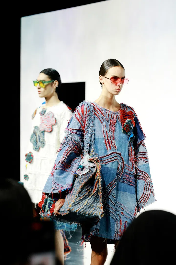 Nursalsabila (Shasha) Haji Zainuddin's REMINISENSI collection at the LASALLE College of The Arts Graduate Fashion Show 2025.