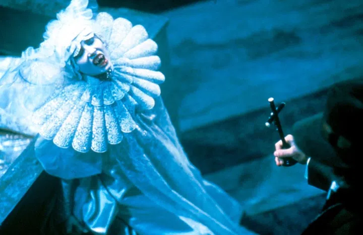 LET THE RIGHT ONE IN (2008)