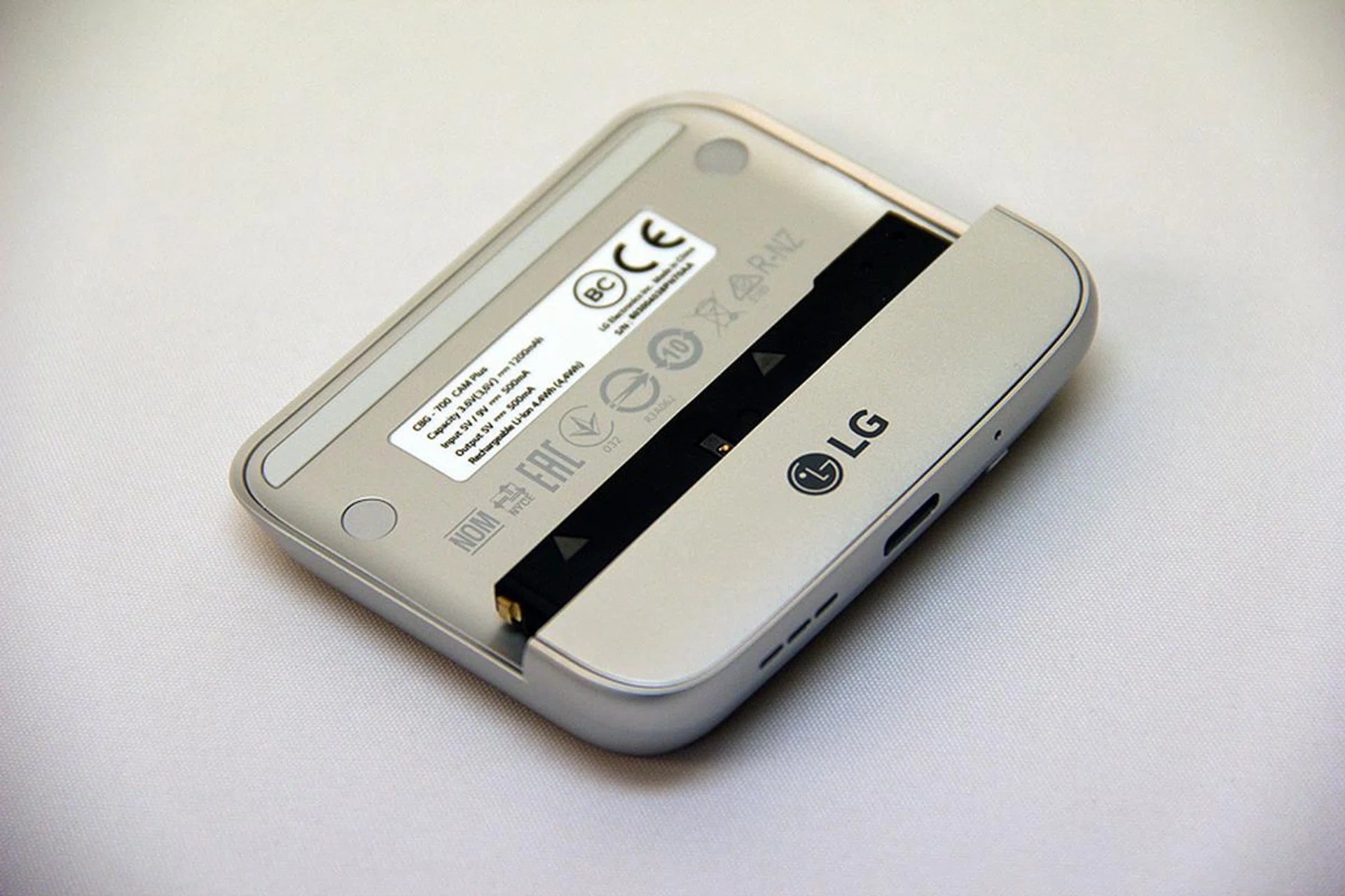 LG Cam Plus.