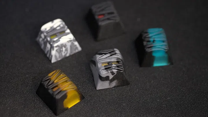 Hammer MUMMIE Artisan keycaps. 