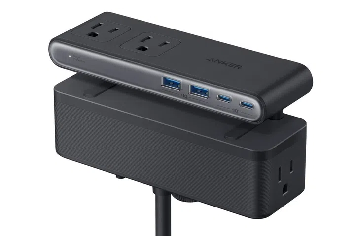 Aker 10-port power strip