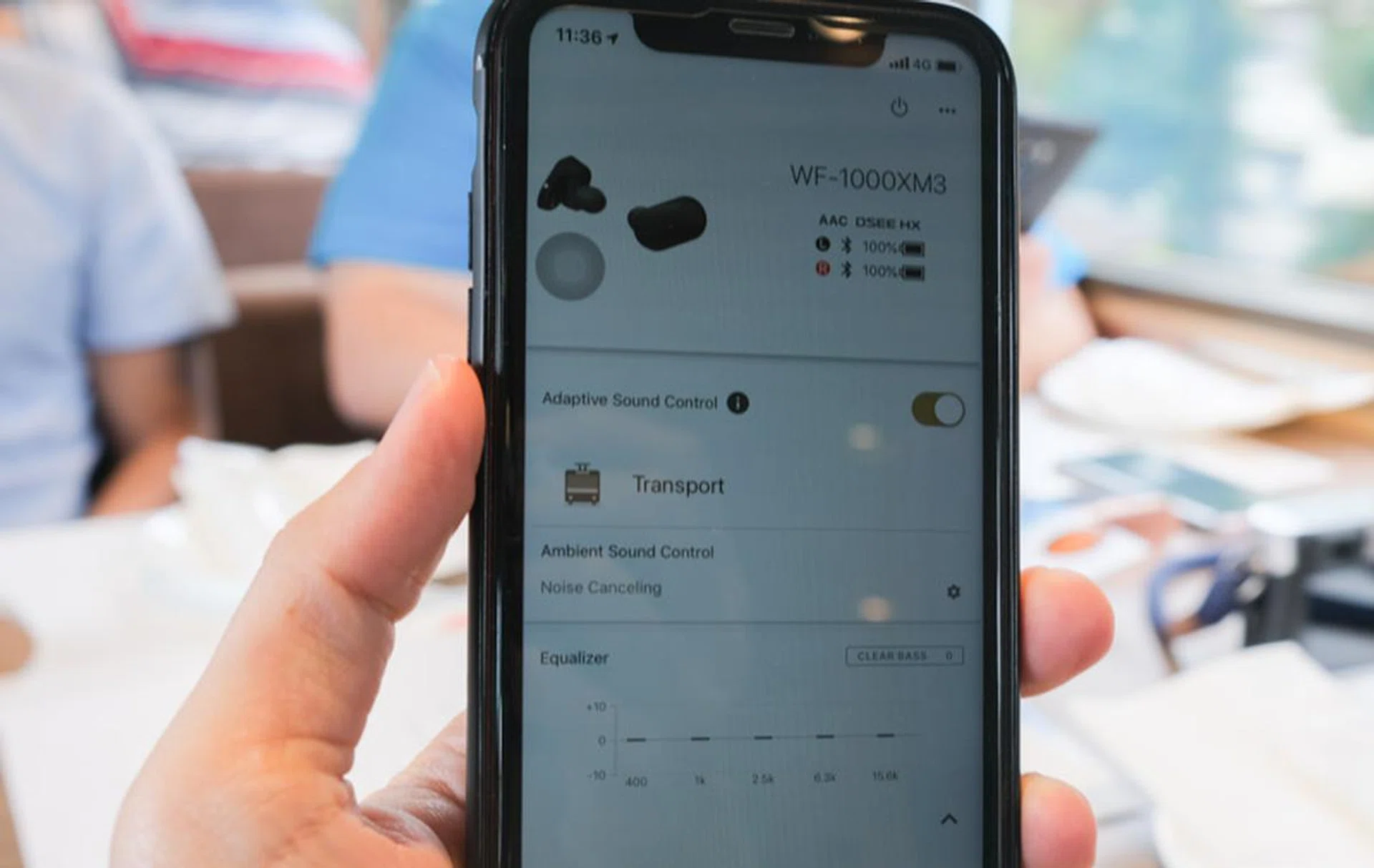 Switching takes a while, but it 's pretty accurate.
