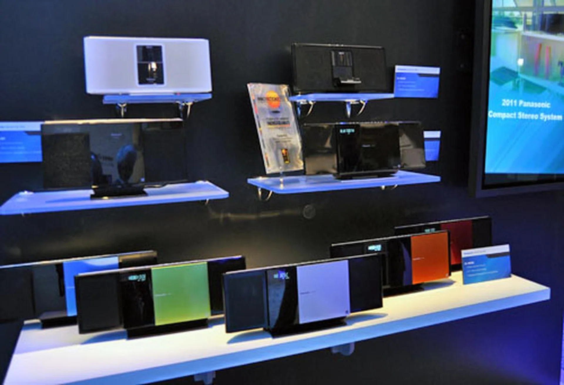 Here's a bunch of new slim stereo players that will probably soon make their way to the market soon. 