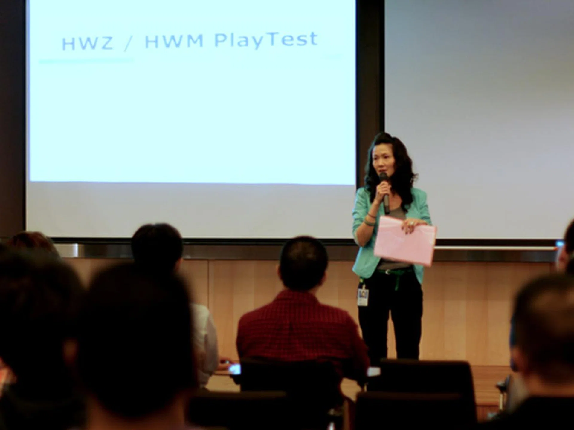 Microsoft's Windows Client Business Group Lead, Joy Quek followed up on Vijay's opening with a warm welcome to the attendees, followed by a short story on her personal experience with Windows 8 and as well as how the OS will play a bigger role with regards to personal computing.