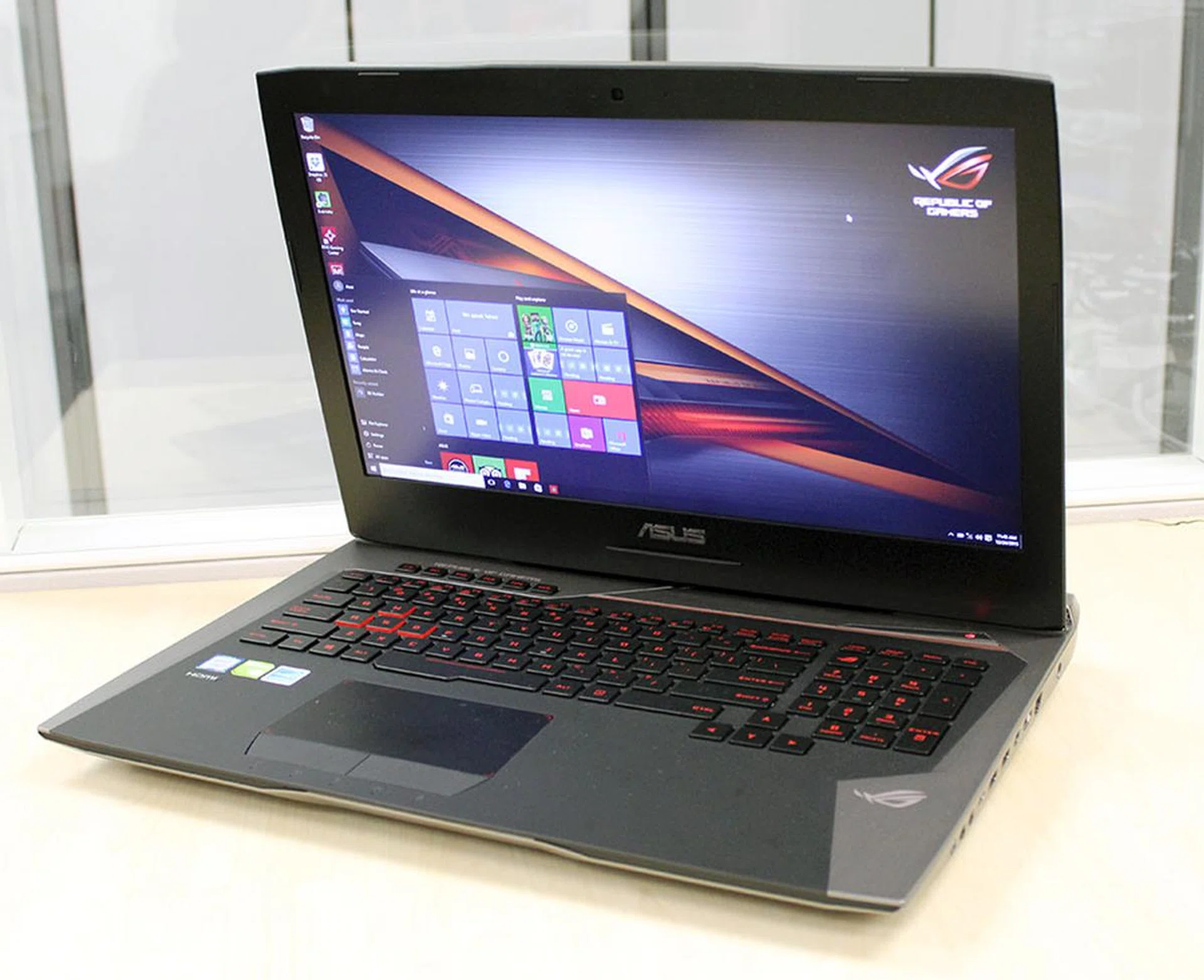 ASUS ROG G752