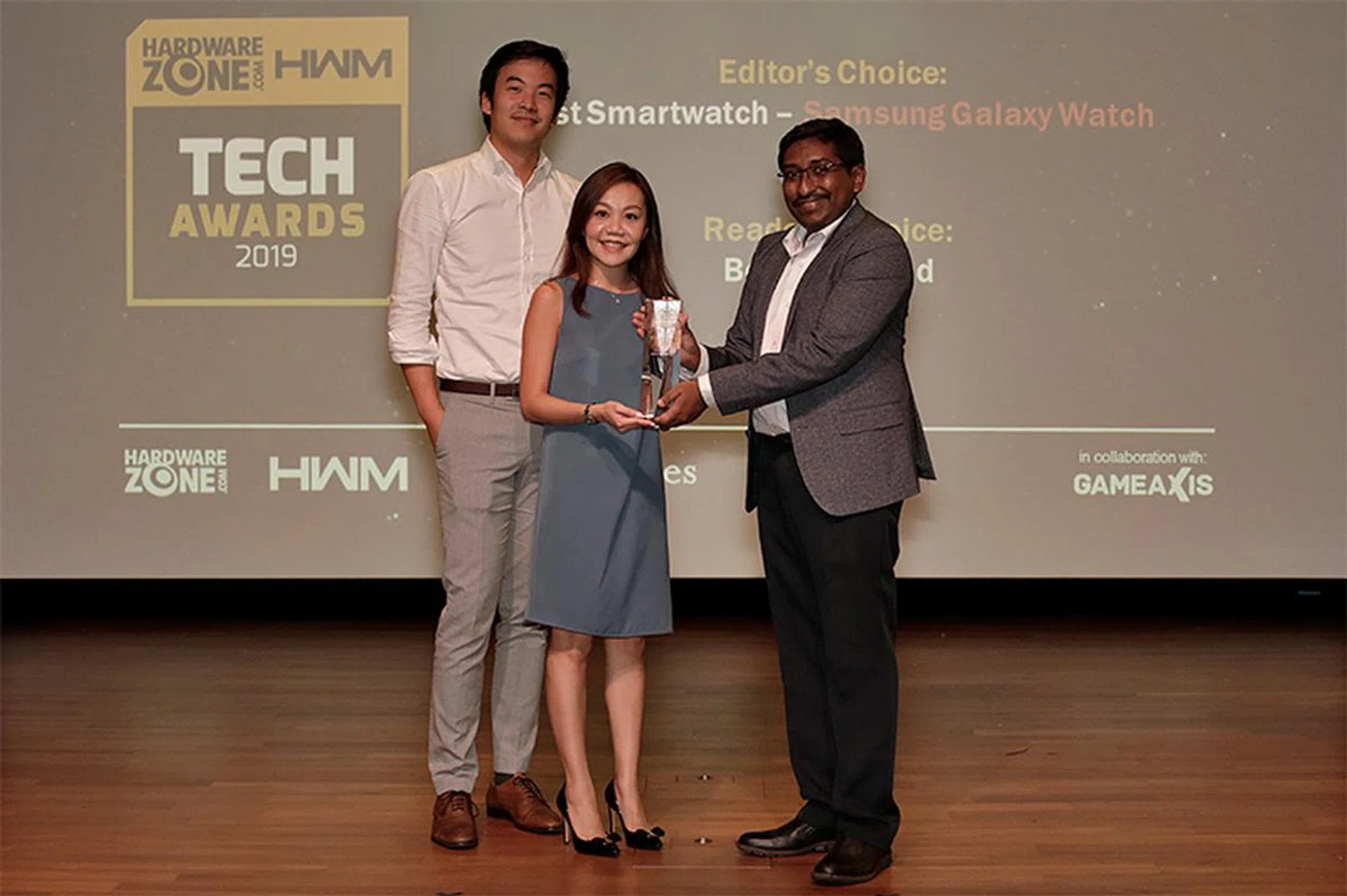 Samsung wins 4 awards this year: Editor's Choice for Best Portable External Drive (Portable SSD X5) and Best Smartwatch (Galaxy Watch); and Readers' Choice for Best SSD Brand and Best TV Brand. Accepting the awards here are Mr. Christophe Ye and Ms. Karen Lin from Samsung.