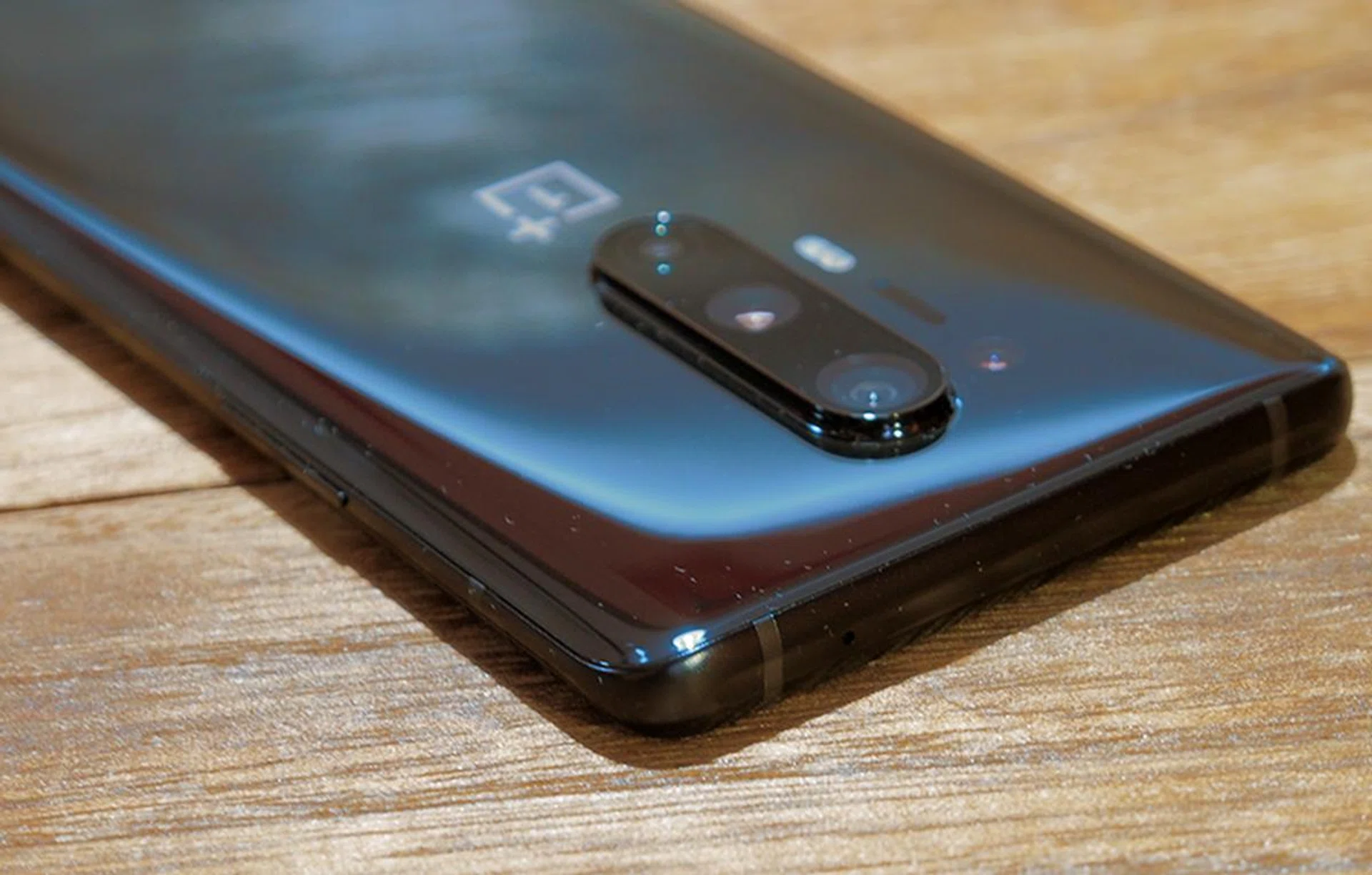 OnePlus 8 and OnePlus 8 Pro review: The makings of a flagship ...