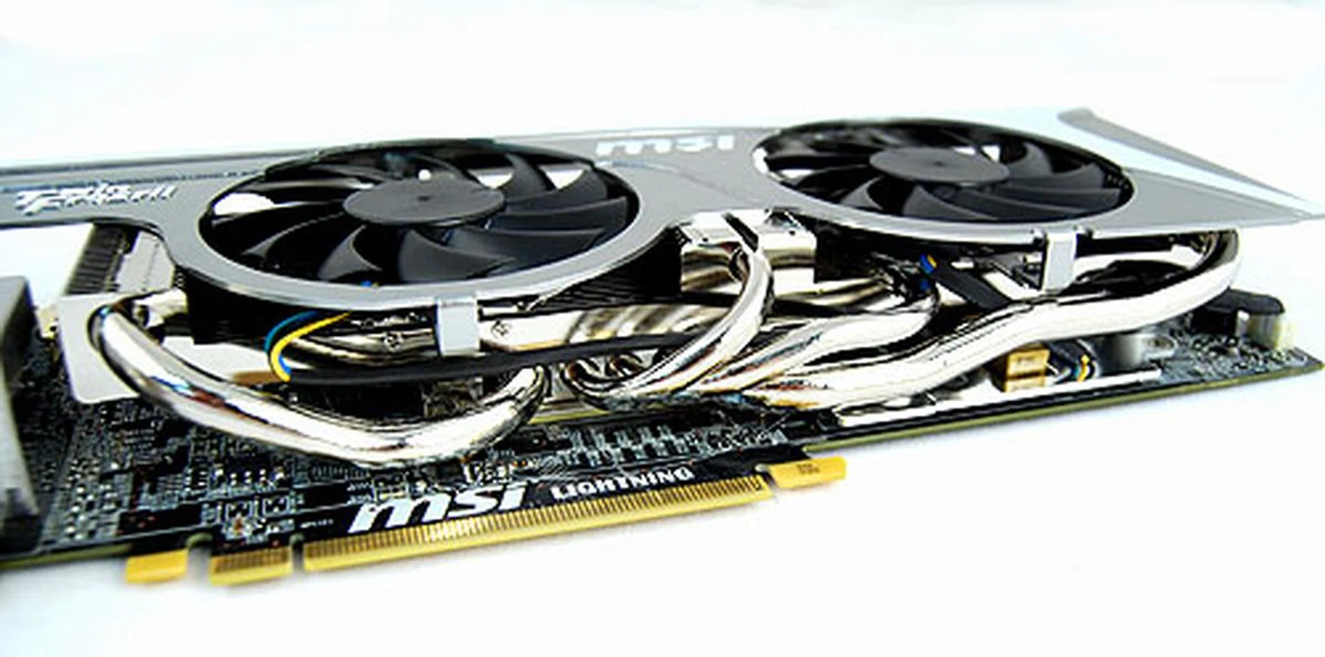 The Twin Frozr II calls upon its four 8mm thick SuperPipe heat pipes to help quickly dissipate heat away from the GPU core.