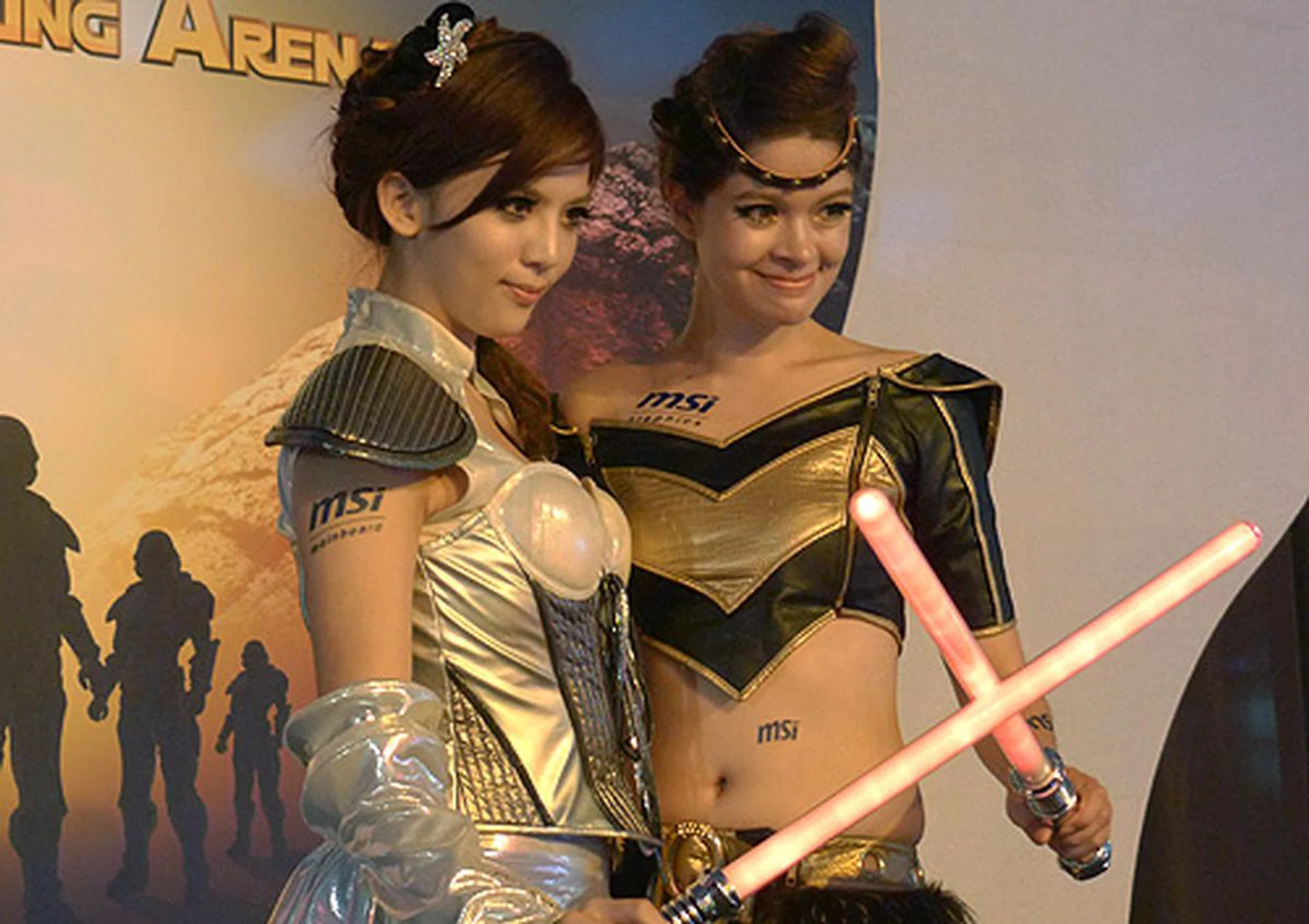 The two finalists of the Princess Leia voting competition, Wong Tzu-Chi and Ke Nian-Shuan.
