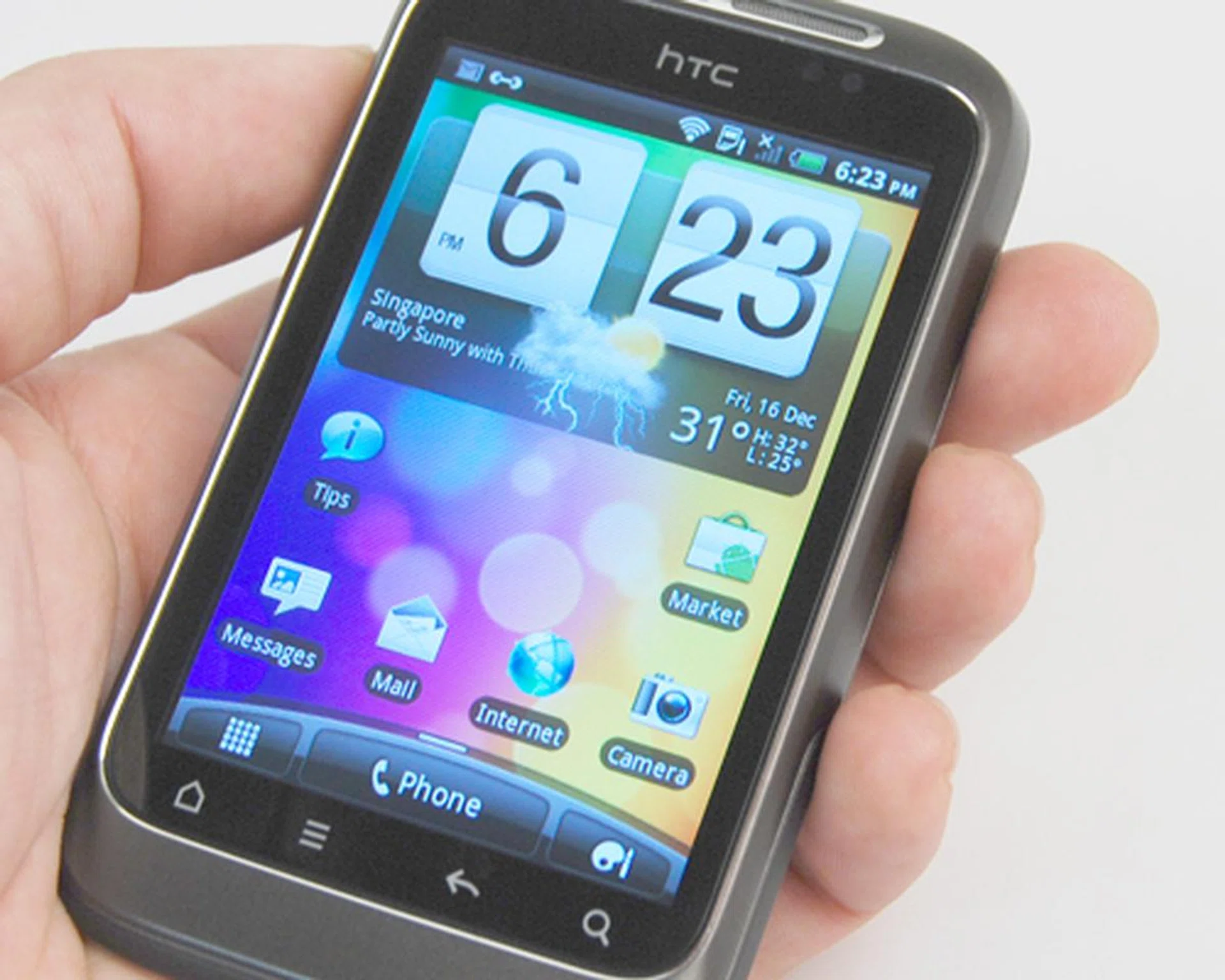 An updated HTC Sense 2.1 and Google Android 2.3 Gingerbread does make the Wildfire S stand out amongst similar budget Android phones.