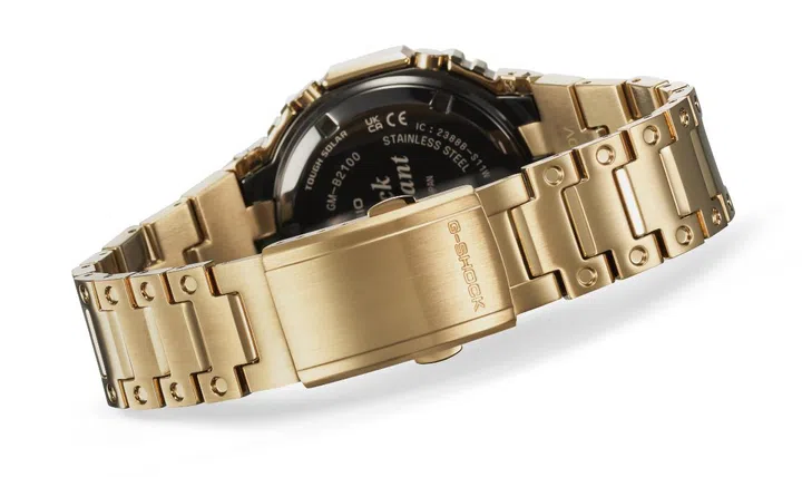 The bracelet is yellow gold stainless steel. (Image source: Casio)