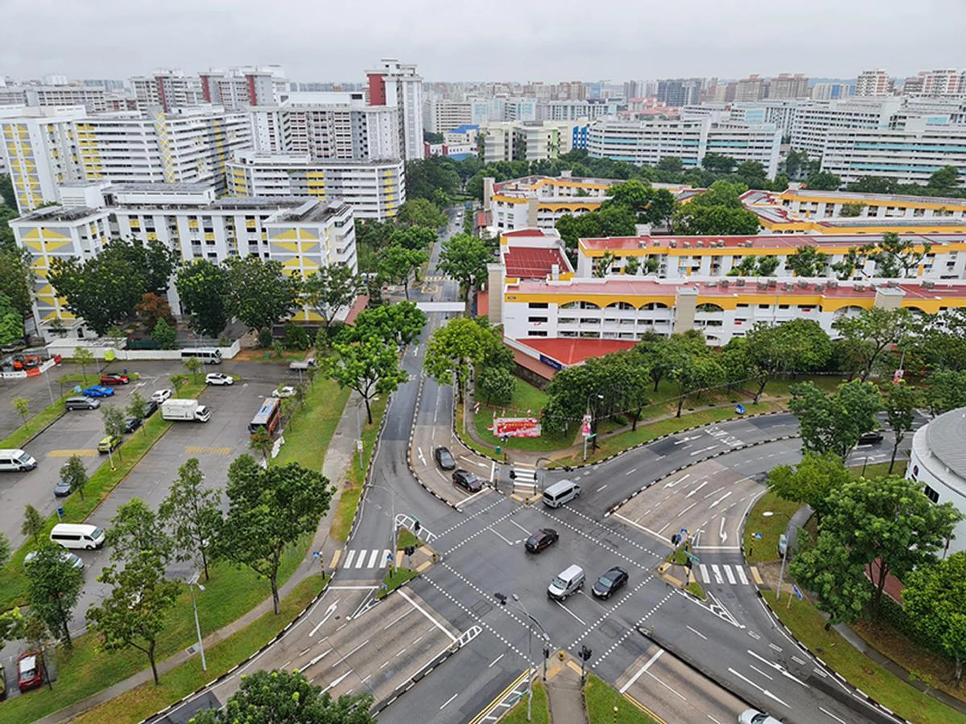 12MP Wide-Angle Camera (main), no zoom.