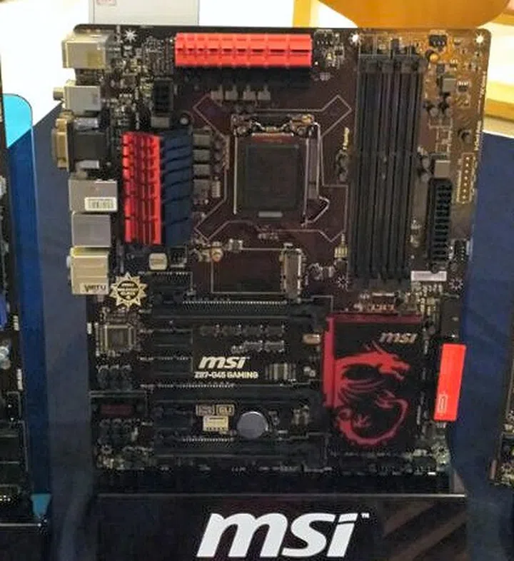 We've seen the top GD65 Gaming board variabt, so here's the MSI Z65-G45 Gaming board. It's only S$259, a full $100 cheaper than the GD65 version but it still retains the core features like Killer Ethernet, Sound Blaster Cinema software enhanced audio, multi-GPU support and Lucid Virtu MVP 2.0.