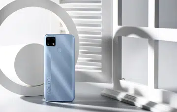 Realme C25s.