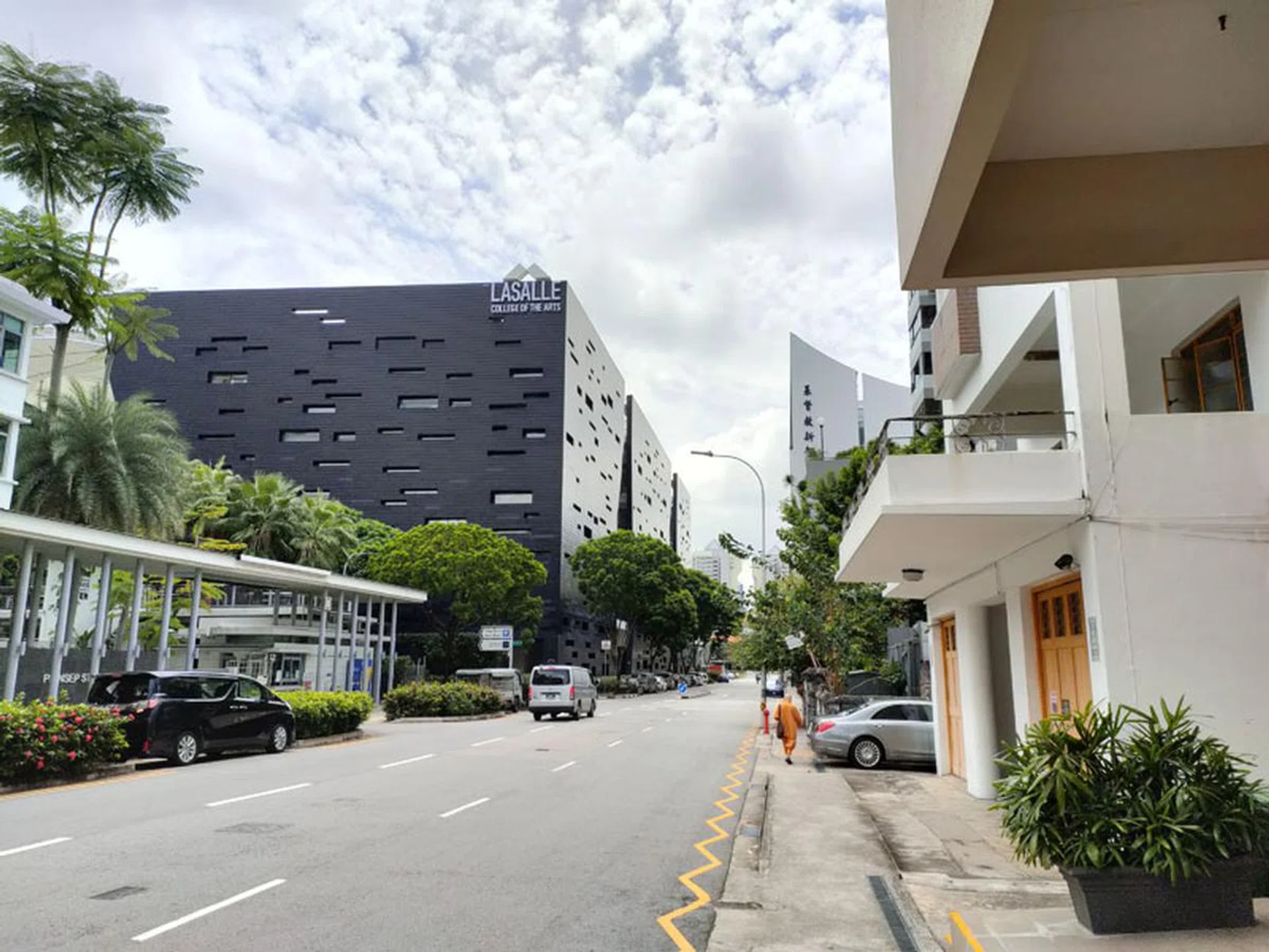 Click to view the full 12MP image produced by the Reno4 Pro.