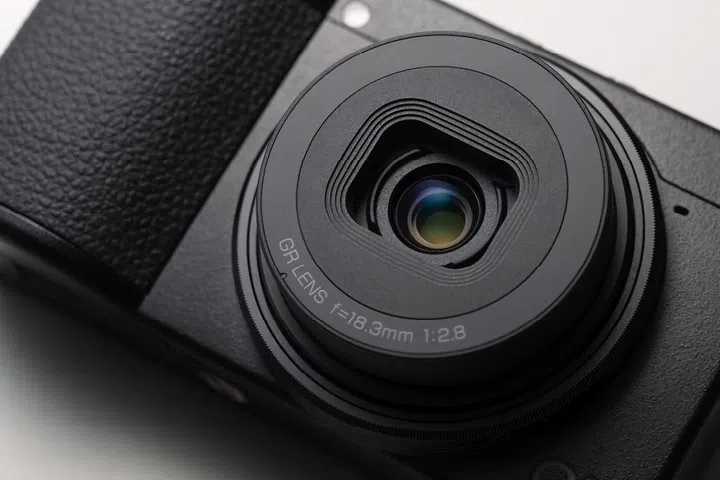 Ricoh GR IV lens