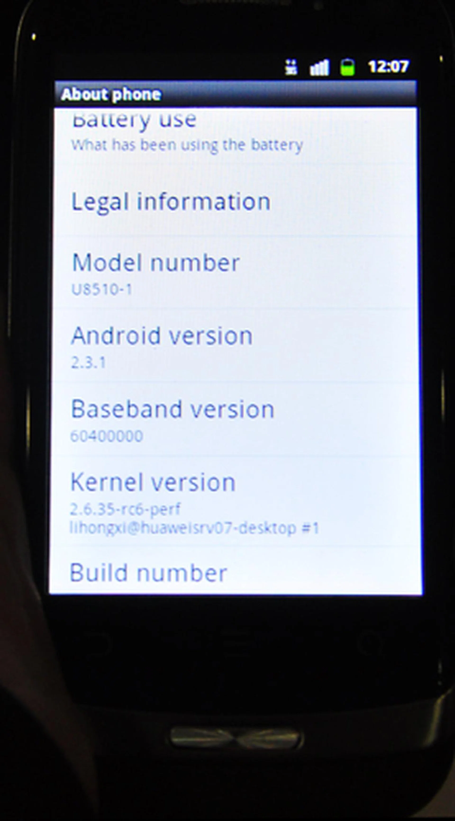 The X3 will be running on Android 2.3 (Gingerbread) OS, effectively making it the first Android 2.3 device for Huawei. The IDEOS X3 will be priced below USD200 without contract.
