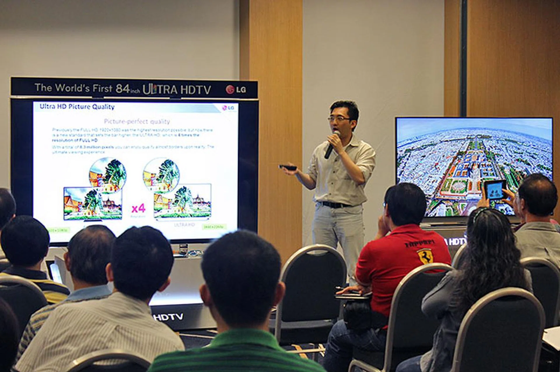 Here's Mr. Edwin Soh from LG explaining the unique features in the 65/55LA9700 4K UHDTVs and 55EA9800 OLED TV.  