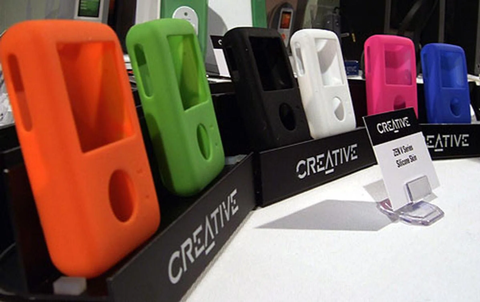 A range of colorful skins for the ZEN V players.