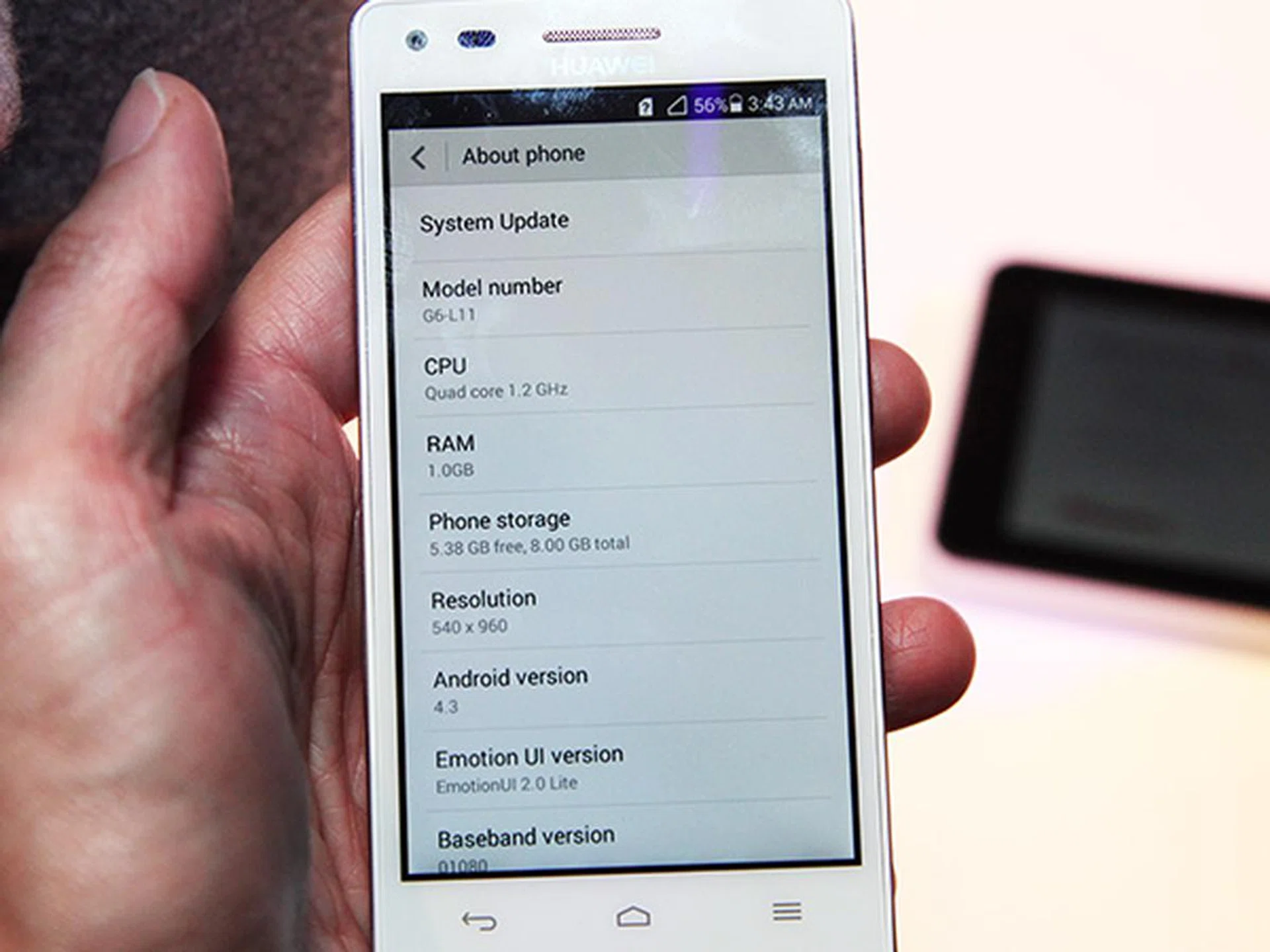 As shown here, the Ascend G6 comes with a quad-core 1.2GHz processor, 1GB worth of RAM and a total of 8GB storage. Phone software took up less than 4GB of storage.