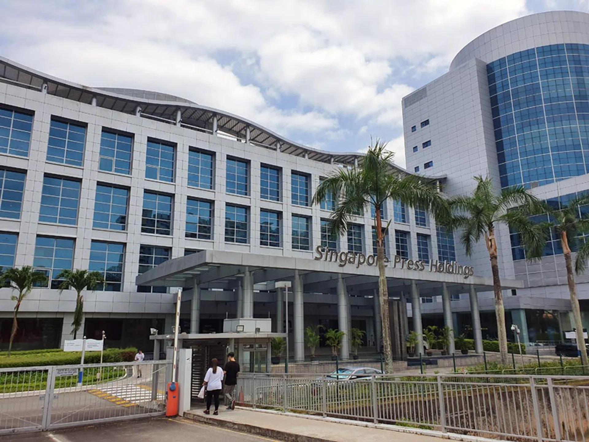 Wide (click for full-size image)