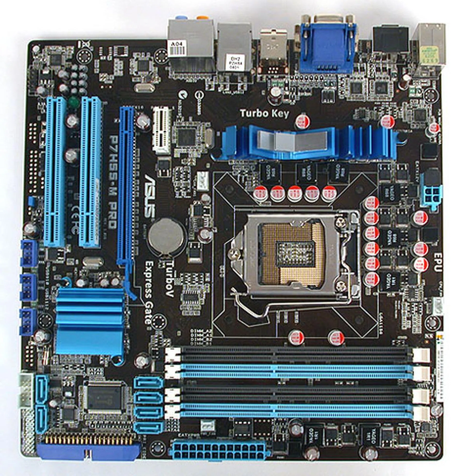 ASUS has gone with this blue color scheme recently and it certainly looks quite attractive, with the red of the Japanese solid capacitors standing out.