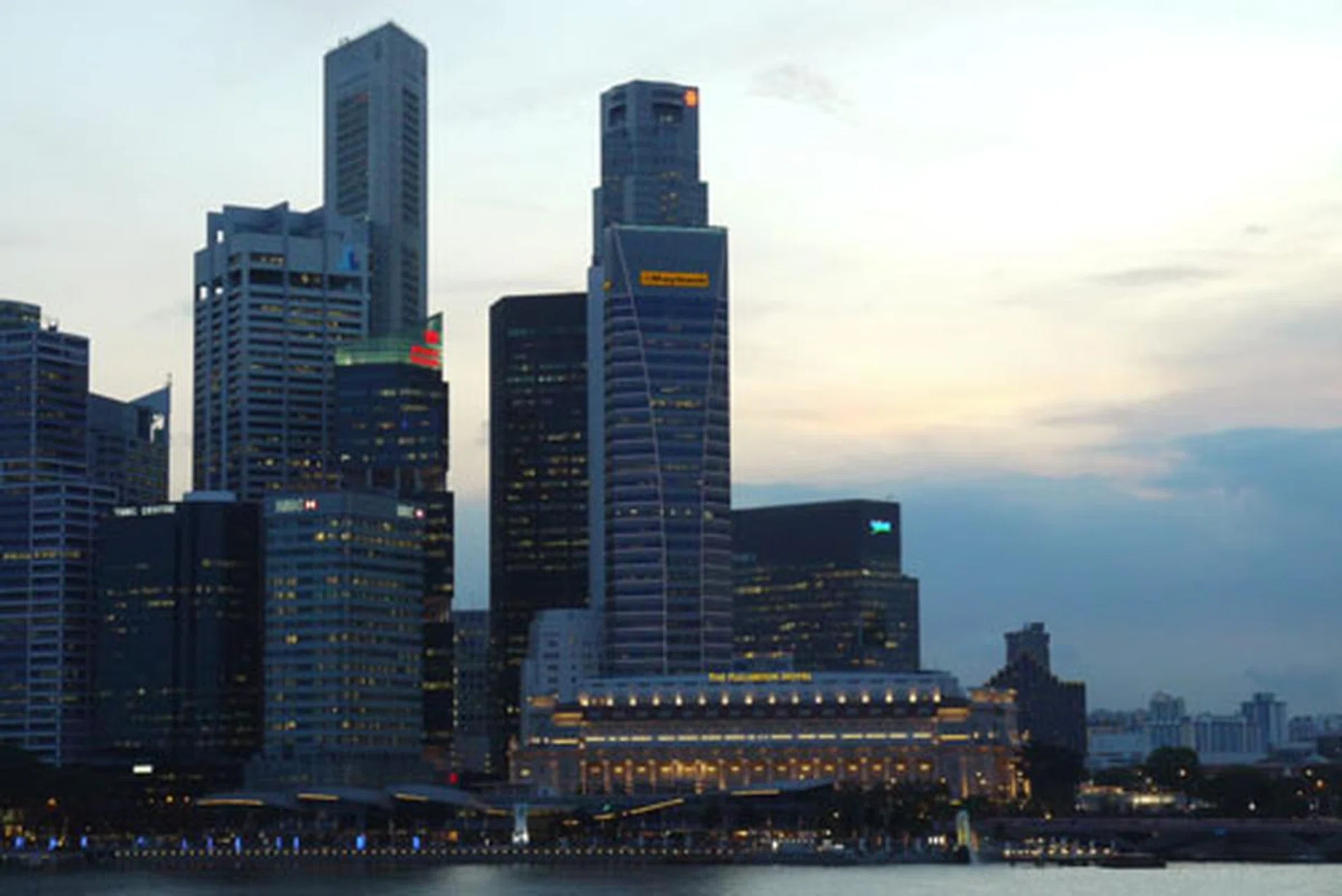 1/25 at f/8, ISO800.