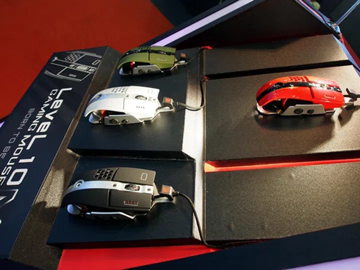 The Level 10 M mouse with all its color variations. The lower three ones were first launched earlier this year at CeBIT 2012.