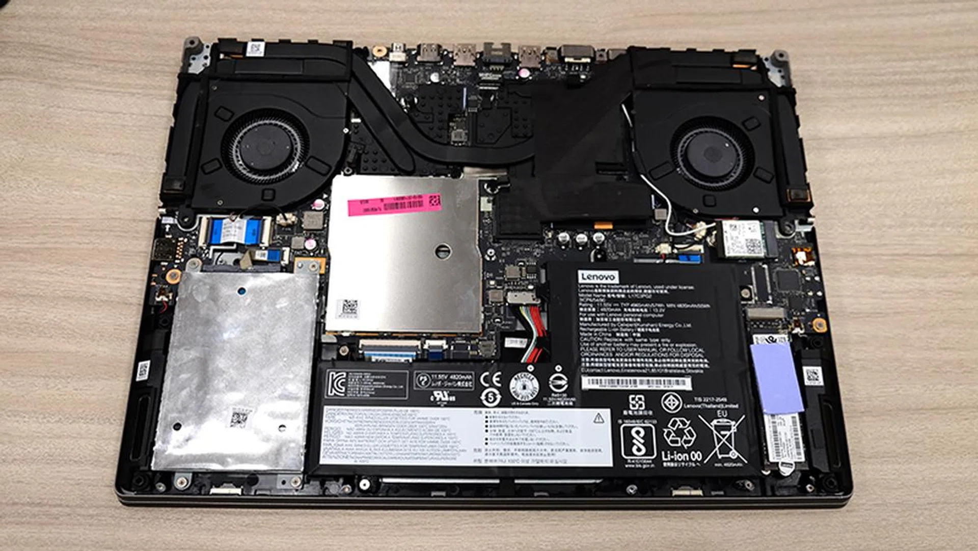 Lenovo Legion Y740