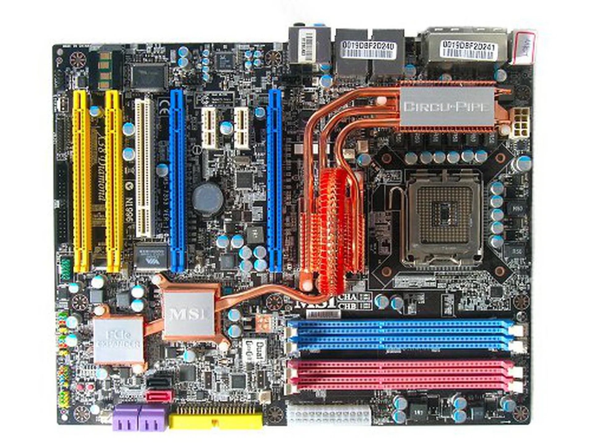 Retail version of the MSI X38 Diamond motherboard.
